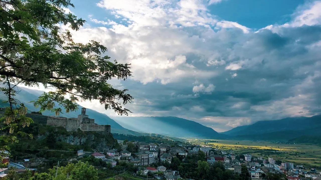 Pensión Clockwise Guestrooms Gjirokastër
