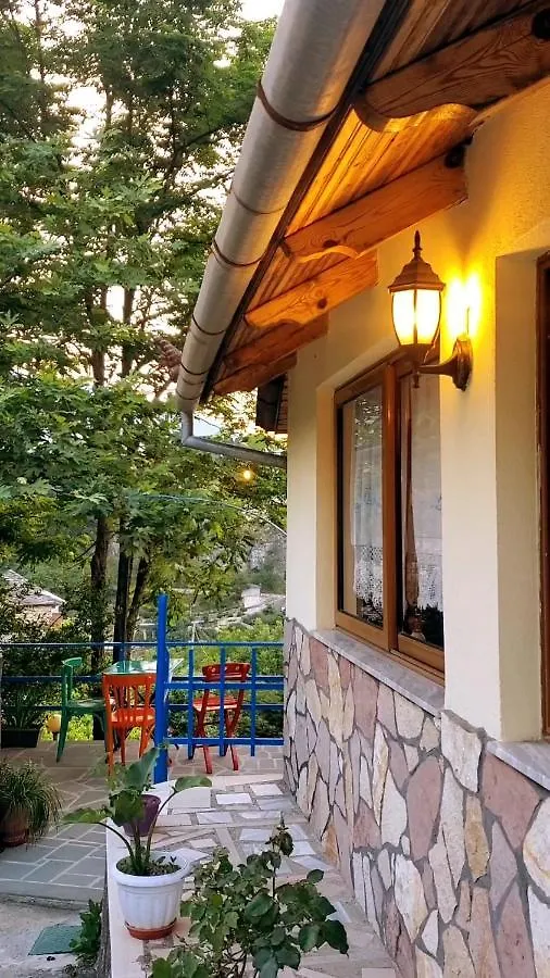 Clockwise Guestrooms Gjirokastër Gasthof