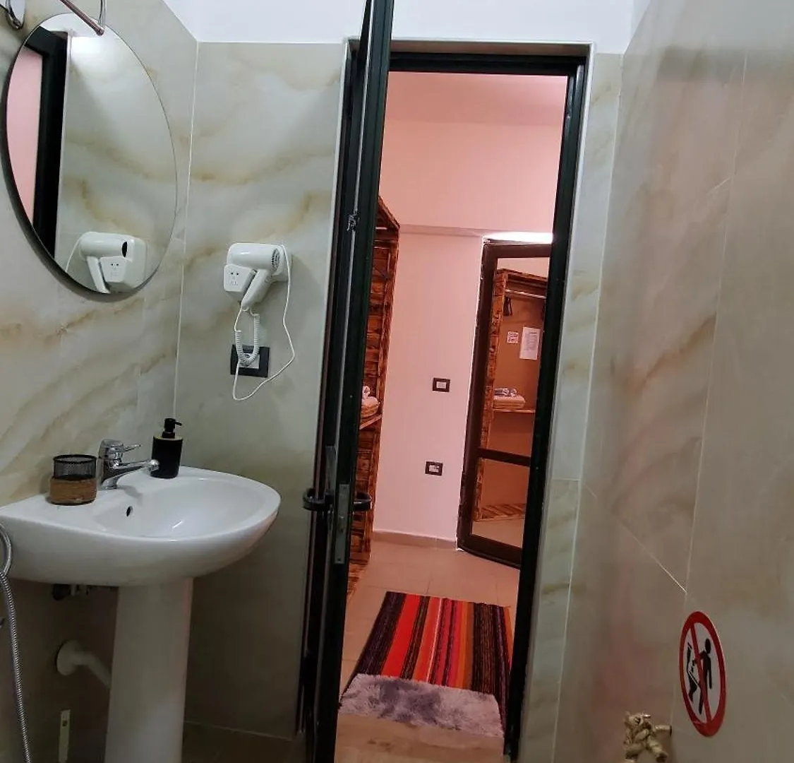 Clockwise Guestrooms Gjirokaster 0*,  Albania